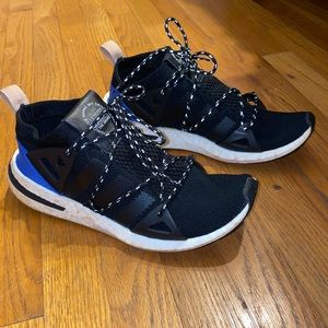 Adidas Arkyn training sneaker